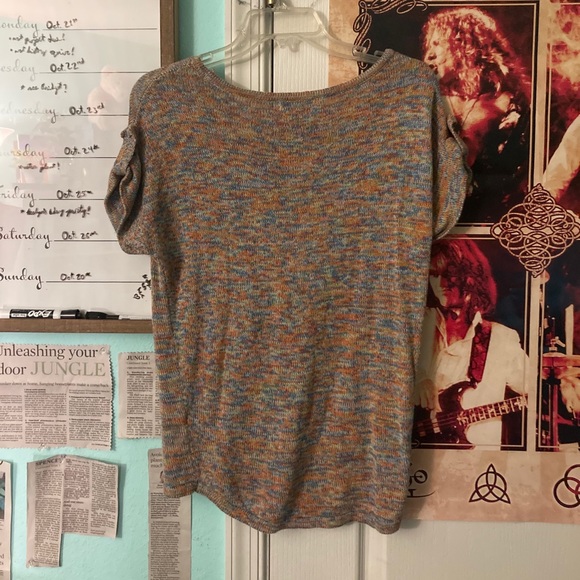 Short Sleeve Multicolor Top - Picture 2 of 2